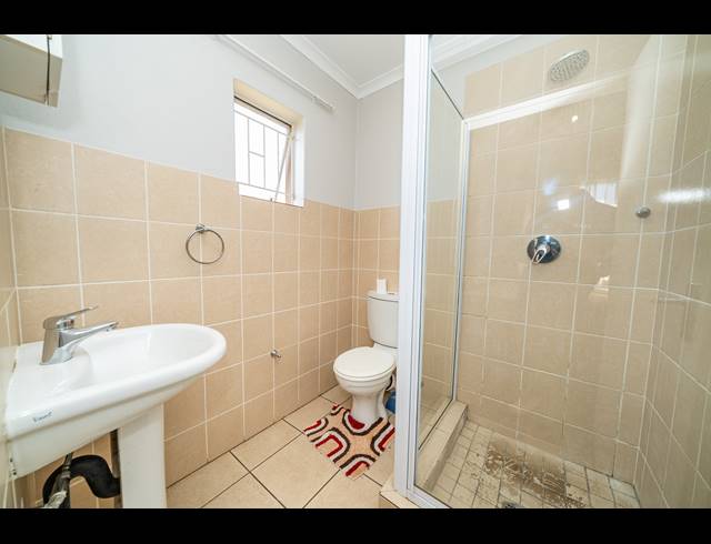 3 BEDROOM FREESTANDING FOR SALE IN HELDERWYK